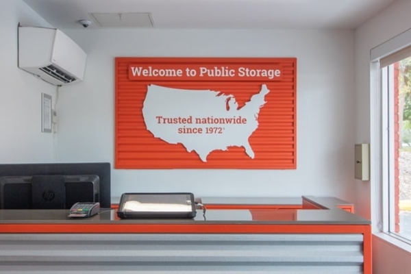 Facility photo: //images.sparefoot.com/medium/21315269383131094e1.jpg