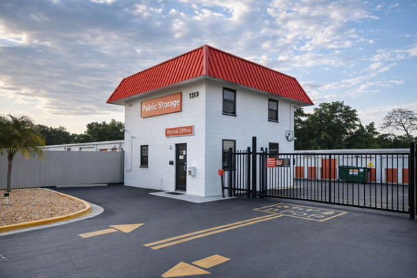 Facility photo: //images.sparefoot.com/medium/21315769f8990334258.jpg