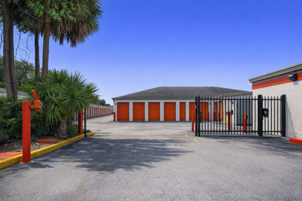 Storage Units at Public Storage - Hialeah - 7200 W 20th Ave - 7200 W 20th Ave