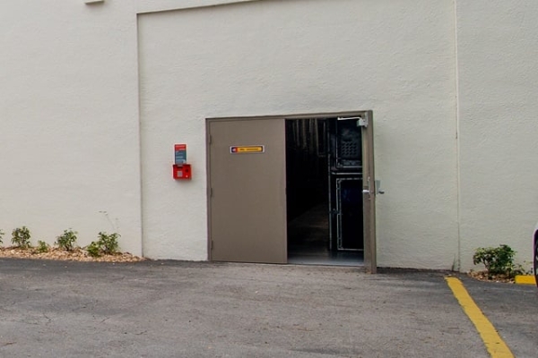 Storage Units at Public Storage - Miami Lakes - 6050 NW 153rd Street - 6050 NW 153rd Street