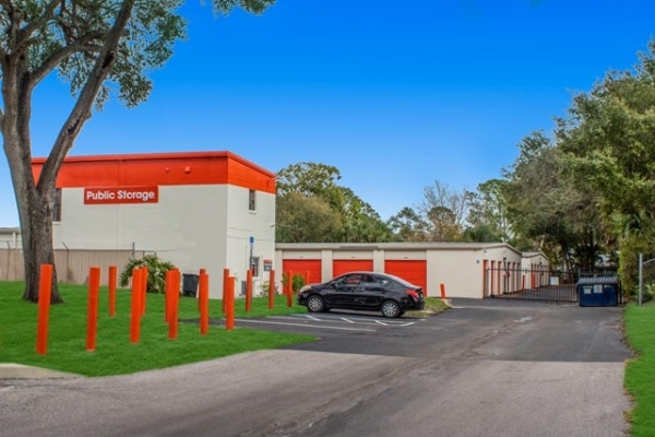 Storage Units at Public Storage - Orlando - 2275 S Semoran Blvd - 2275 S Semoran Blvd