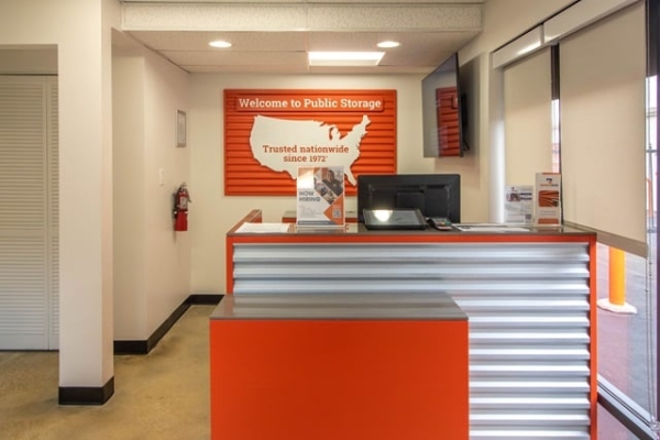 Storage Units at Public Storage - Orlando - 2275 S Semoran Blvd - 2275 S Semoran Blvd