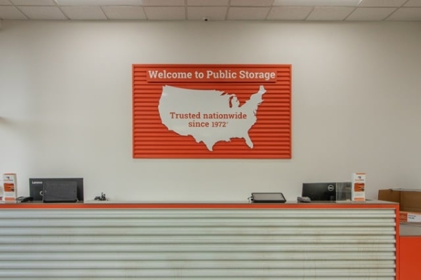 Facility photo: //images.sparefoot.com/medium/21318169f4a78289354.jpg