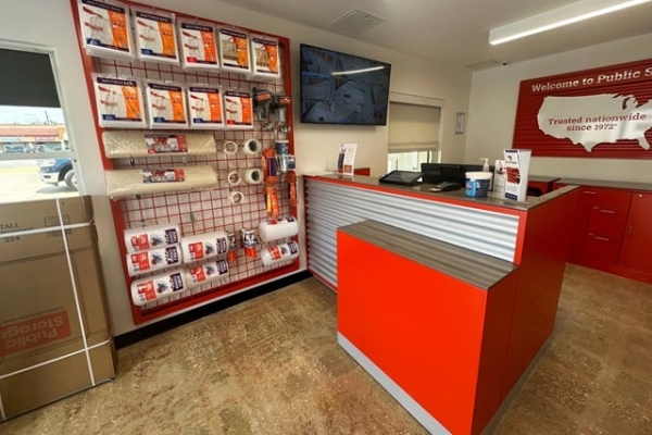 Storage Units at Public Storage - Winter Springs - 141 W State Road 434 - 141 W State Road 434