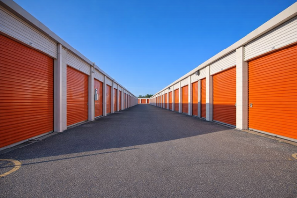 Storage Units at Public Storage - Clearwater - 16079 US Hwy 19 North - 16079 US Hwy 19 North