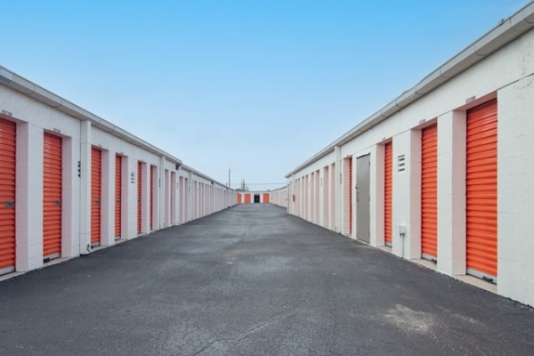 Storage Units at Public Storage - Lake Worth - 2701 Lake Worth Road - 2701 Lake Worth Road