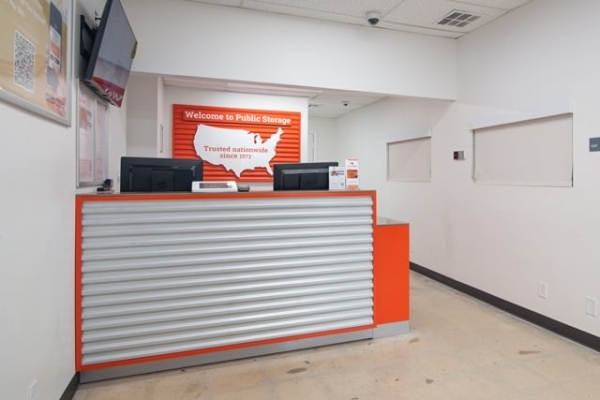 Storage Units at Public Storage - Lake Worth - 2701 Lake Worth Road - 2701 Lake Worth Road