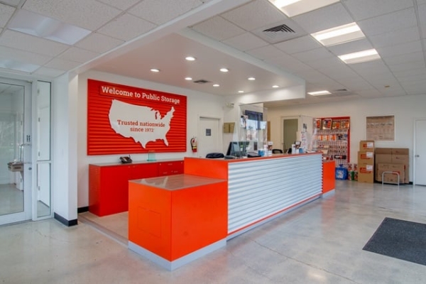 Facility photo: //images.sparefoot.com/medium/2132146936db3f42884.jpg