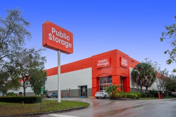 Facility photo: //images.sparefoot.com/medium/2132226884d2b20a430.jpg
