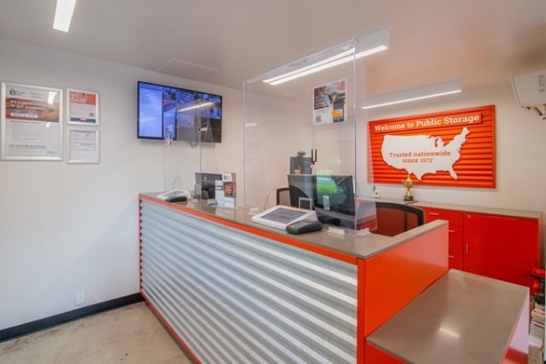 Facility photo: //images.sparefoot.com/medium/2132286878f4b35f296.jpg