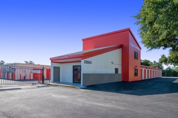 Facility photo: //images.sparefoot.com/medium/2132296876544a06688.jpg