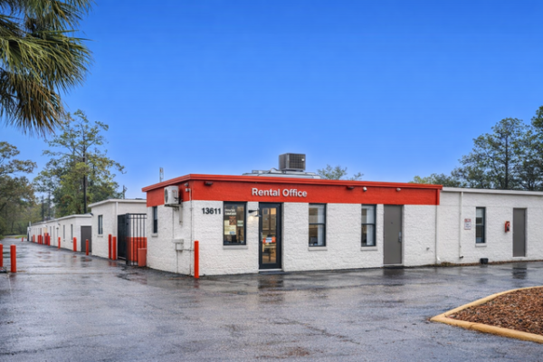 Storage Units at Public Storage - Tampa - 13611 N 15th Street - 13611 N 15th Street