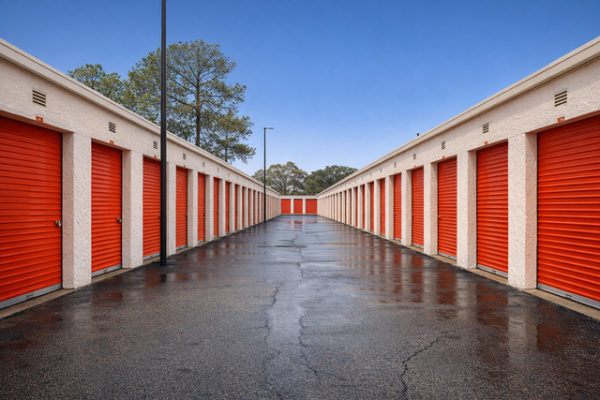 Storage Units at Public Storage - Tampa - 13611 N 15th Street - 13611 N 15th Street