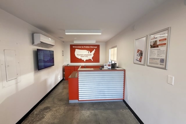 Storage Units at Public Storage - Tampa - 5014 S Dale Mabry Hwy - 5014 S Dale Mabry Hwy