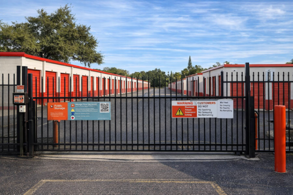 Storage Units at Public Storage - Tampa - 5014 S Dale Mabry Hwy - 5014 S Dale Mabry Hwy