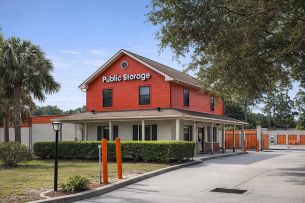 Facility photo: //images.sparefoot.com/medium/21323469eb69f876939.jpg