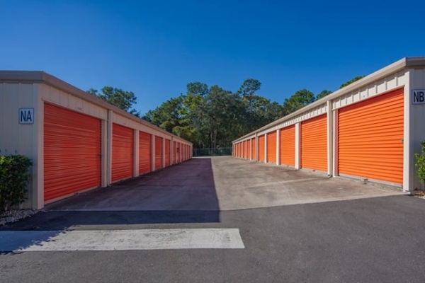 Facility photo: //images.sparefoot.com/medium/2132366a008e03784f7.jpg