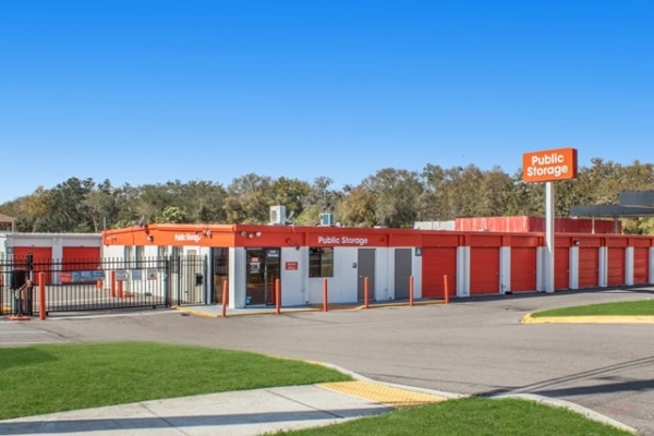 Storage Units at Public Storage - Tampa - 6940 N 56th Street - 6940 N 56th Street