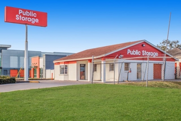 Facility photo: //images.sparefoot.com/medium/2132516884d27761646.jpg