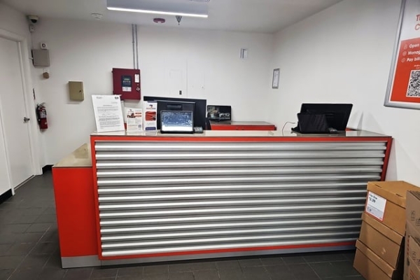 Facility photo: //images.sparefoot.com/medium/213253691341e25ff30.jpg