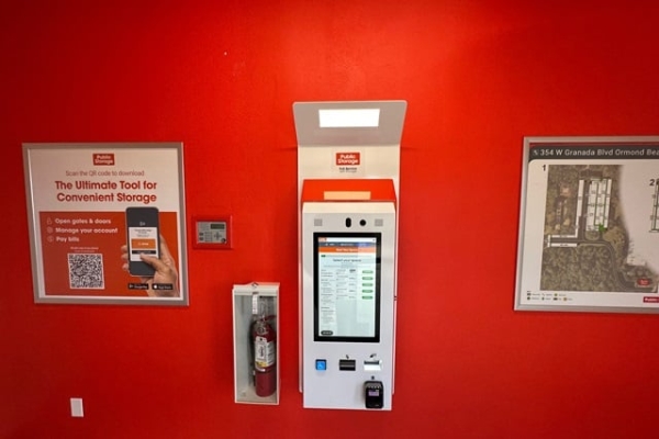 Facility photo: //images.sparefoot.com/medium/2132656963b0bd37056.jpg