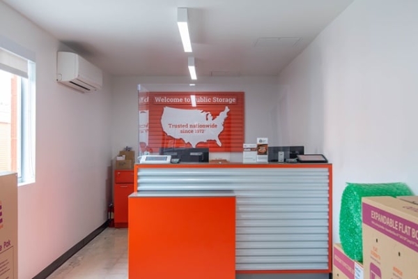 Facility photo: //images.sparefoot.com/medium/2132696946ac4f0be68.jpg