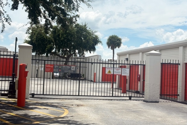 Storage Units at Public Storage - Orlando - 653 Maguire Blvd - 653 Maguire Blvd