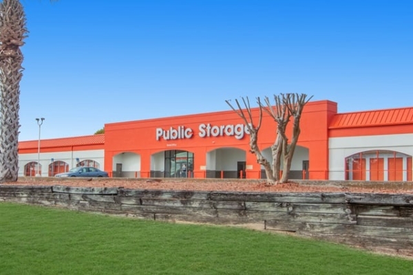 Facility photo: //images.sparefoot.com/medium/2132896884d20ac70d5.jpg