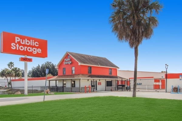 Storage Units at Public Storage - Clearwater - 14770 66th St N - 14770 66th St N