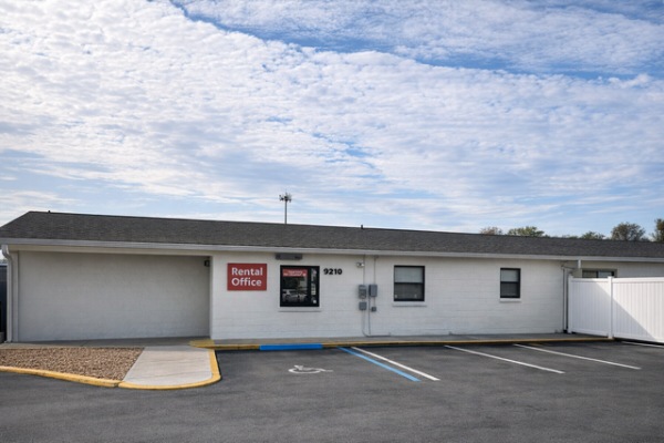 Storage Units at Public Storage - Tampa - 9210 Lazy Lane - 9210 Lazy Lane