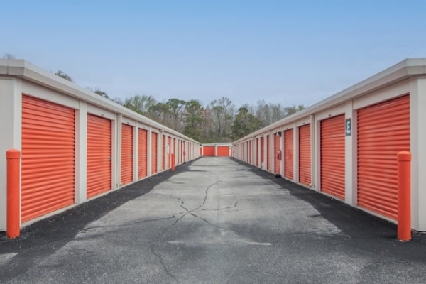 Facility photo: //images.sparefoot.com/medium/2133106884d361a7eaa.jpg