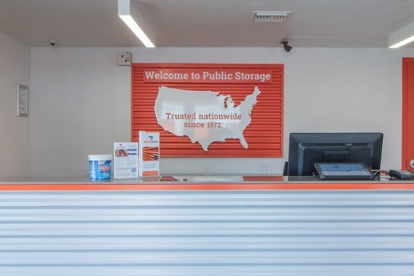 Facility photo: //images.sparefoot.com/medium/2133106a0c66fc40a71.jpg