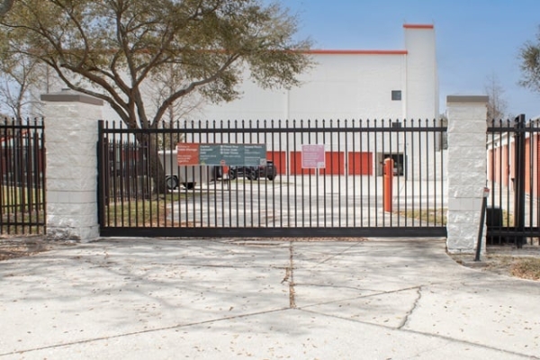 Storage Units at Public Storage - Tampa - 1302 W Kennedy Blvd - 1302 W Kennedy Blvd