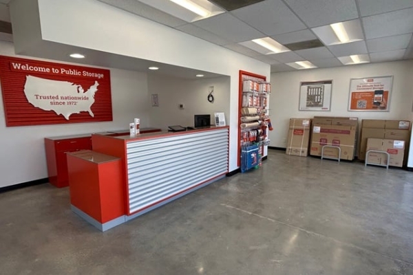 Storage Units at Public Storage - Orlando - 4508 S Vineland Road - 4508 S Vineland Road