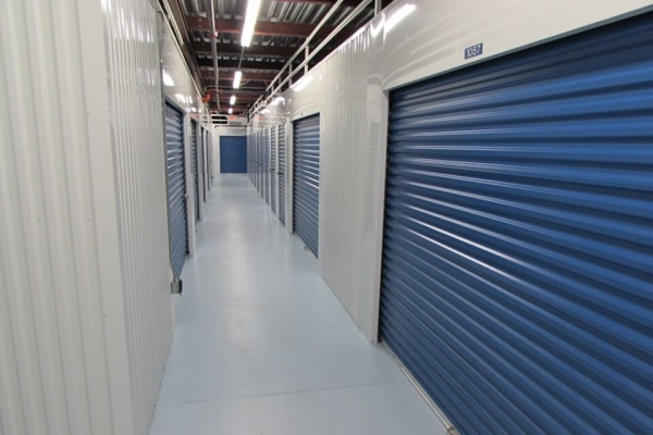 Facility photo: //images.sparefoot.com/medium/213323687ceabe8d0ad.jpg