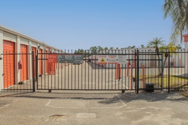 Storage Units at Public Storage - Fort Myers - 3232 Colonial Blvd - 3232 Colonial Blvd
