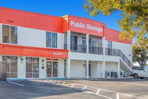Storage Units at Public Storage - Fort Myers - 11181 Kelly Rd - 11181 Kelly Rd