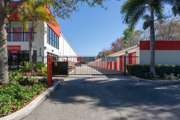 Storage Units at Public Storage - Davie - 3700 S University Dr - 3700 S University Dr