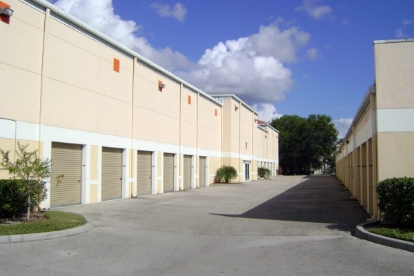 Storage Units at Public Storage - Naples - 7325 Davis Blvd - 7325 Davis Blvd