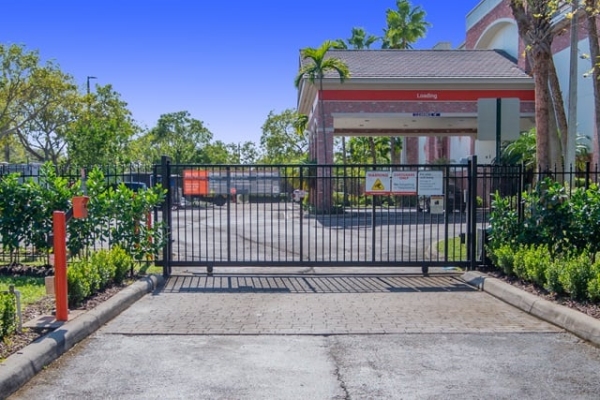 Storage Units at Public Storage - Davie - 12451 Orange Dr - 12451 Orange Dr