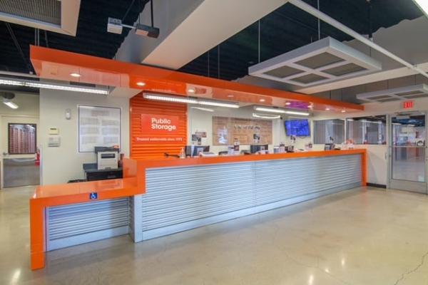 Facility photo: //images.sparefoot.com/medium/2133906884d39522a74.jpg