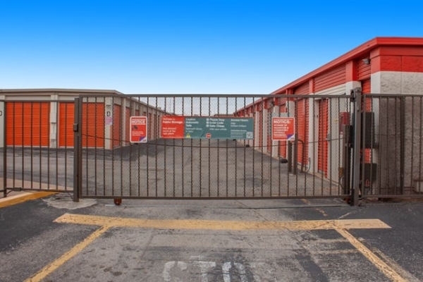 Storage Units at Public Storage - Austin - 8128 N Lamar Blvd - 8128 N Lamar Blvd