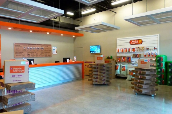 Storage Units at Public Storage - Miami - 8477 SW 40th Street - 8477 SW 40th Street