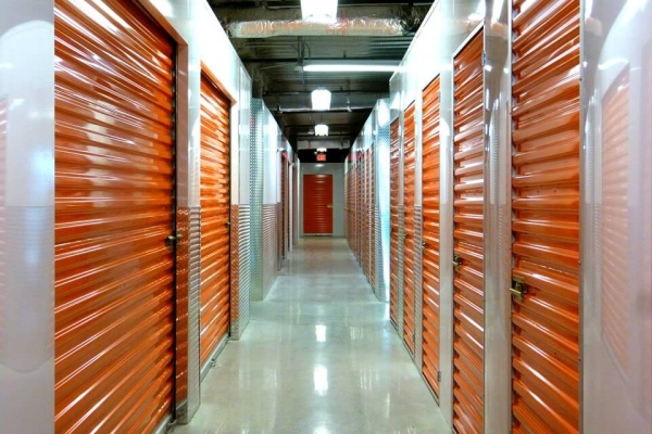 Storage Units at Public Storage - Miami - 8477 SW 40th Street - 8477 SW 40th Street