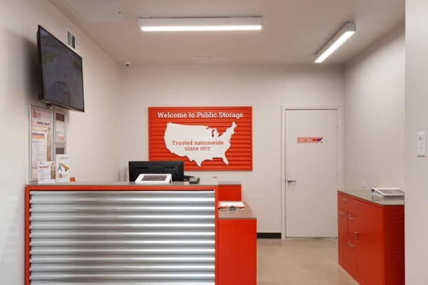 Facility photo: //images.sparefoot.com/medium/213406695682c835390.jpg