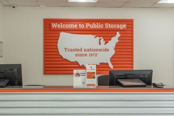 Storage Units at Public Storage - Fort Myers - 2235 Colonial Blvd - 2235 Colonial Blvd