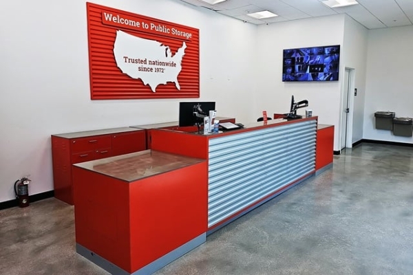 Facility photo: //images.sparefoot.com/medium/2134136884d3087c881.jpg