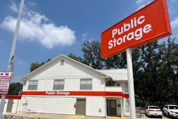 Storage Units at Public Storage - San Antonio - 9529 Fredericksburg Road - 9529 Fredericksburg Road