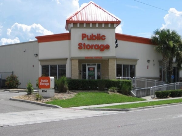 Storage Units at Public Storage - Tampa - 8354 W Hillsborough Ave - 8354 W Hillsborough Ave
