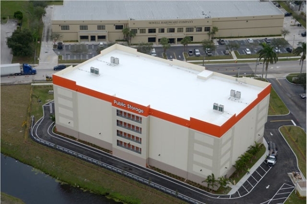 Storage Units at Public Storage - West Palm Beach - 1301 Mercer Ave - 1301 Mercer Ave